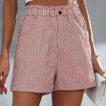 Short imprimé à rayures taille haute