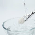 Brosse à poils doux et masque en silicone
