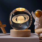 Veilleuse boule de cristal rougeoyante