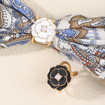 Boucle d’Écharpe Camélia