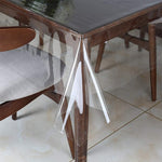 Nappe transparente pour protéger la table