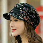 Casquette Fleurie à Bord Court et Plissée