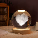 Veilleuse boule de cristal rougeoyante